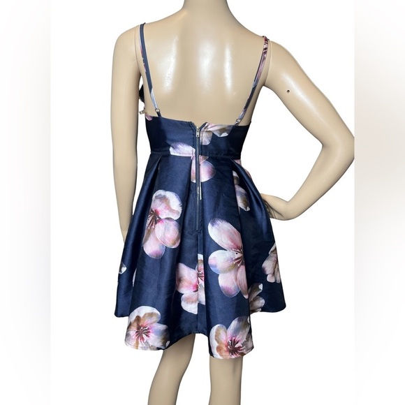 A'Gaci A'Gaci Navy Blue Floral Dress Cocktail Floral V-neck sleeveless Sz Small - Picture 7 of 9